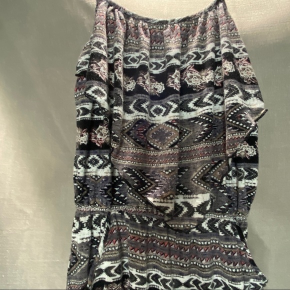 Southwestern Pattern Jumpsuit w/Pockets - Picture 3 of 6